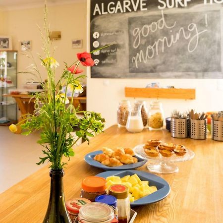 Algarve Surf Hostel - Лагуш Экстерьер фото