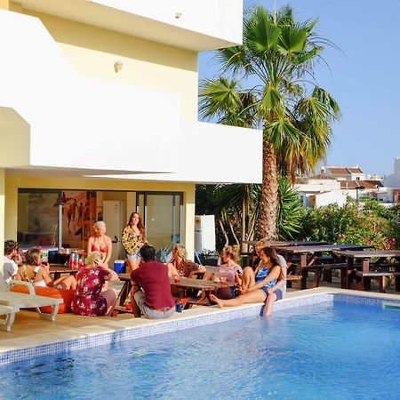 Algarve Surf Hostel - Лагуш Экстерьер фото