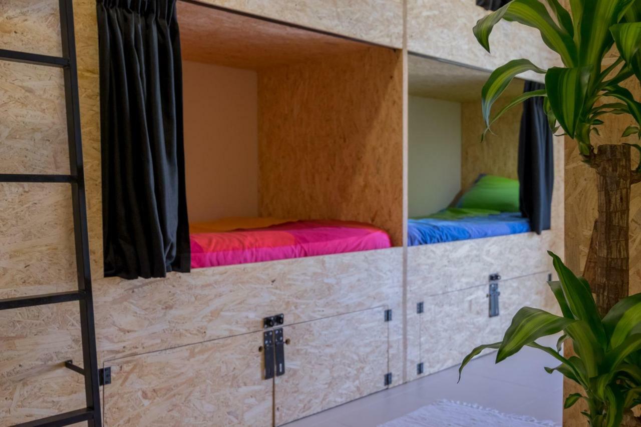 Algarve Surf Hostel - Лагуш Экстерьер фото