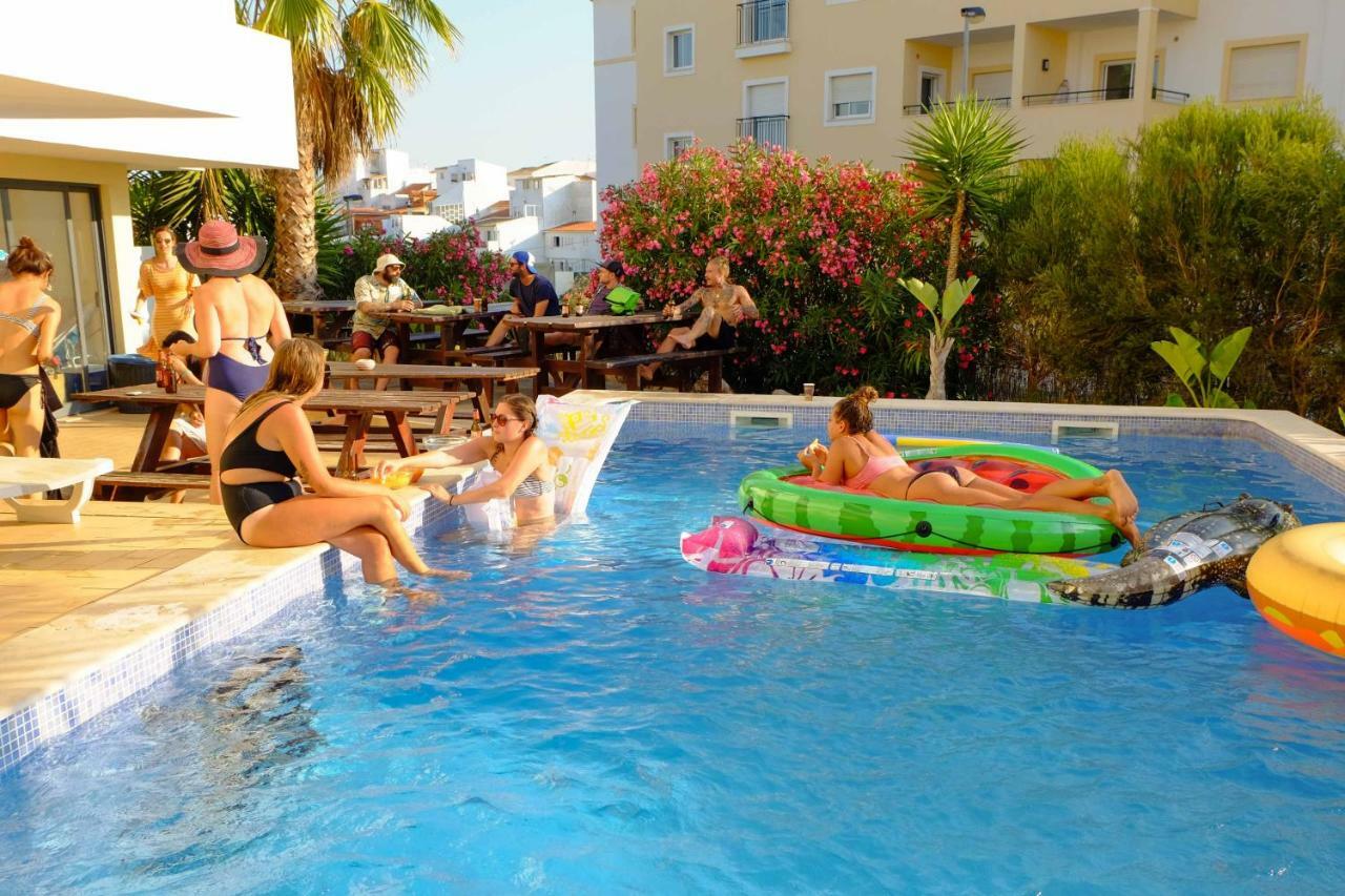 Algarve Surf Hostel - Лагуш Экстерьер фото