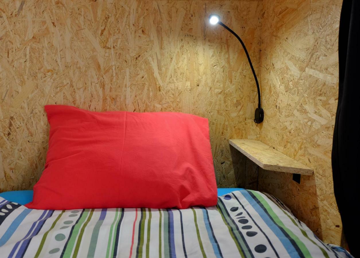 Algarve Surf Hostel - Лагуш Экстерьер фото
