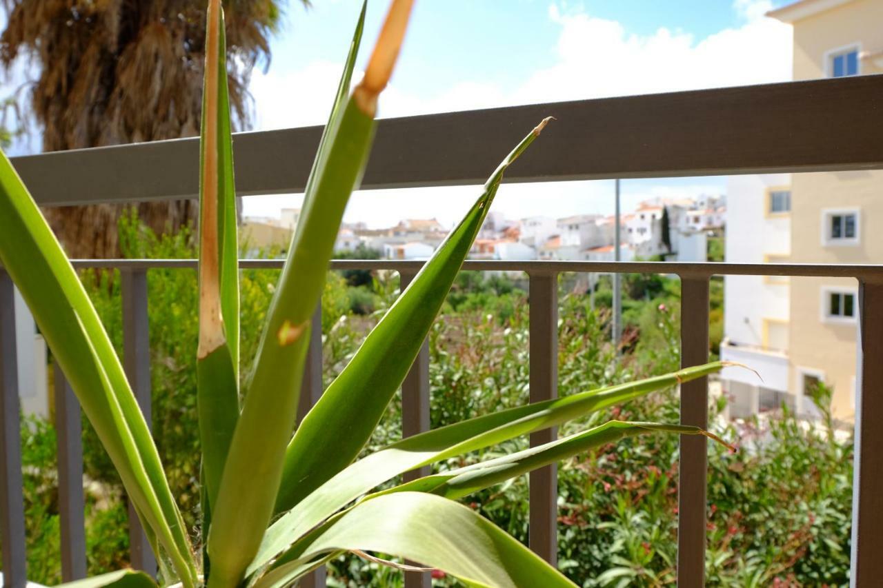 Algarve Surf Hostel - Лагуш Экстерьер фото